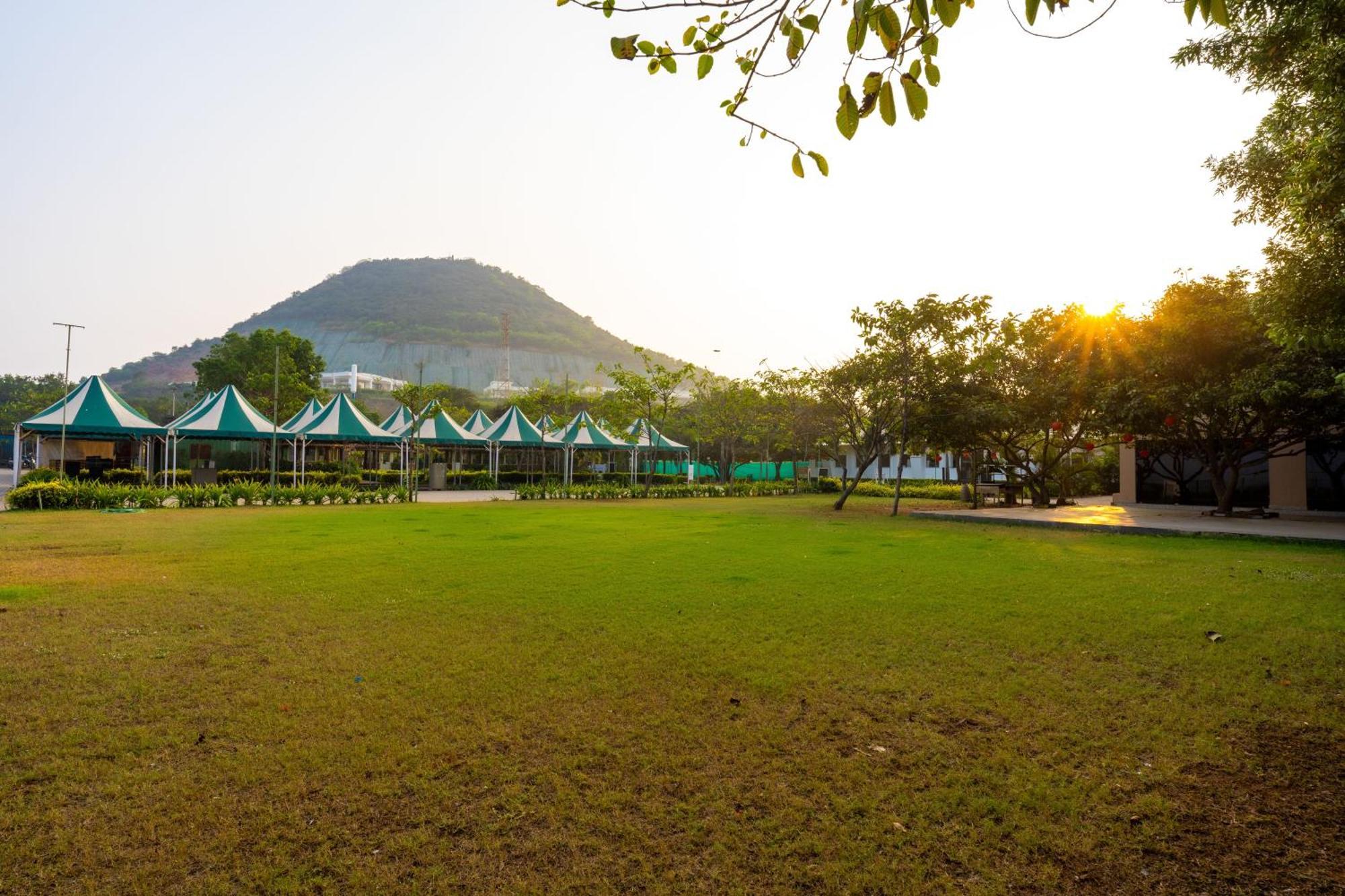 Shore Front Resort Visakhapatnam Exterior photo